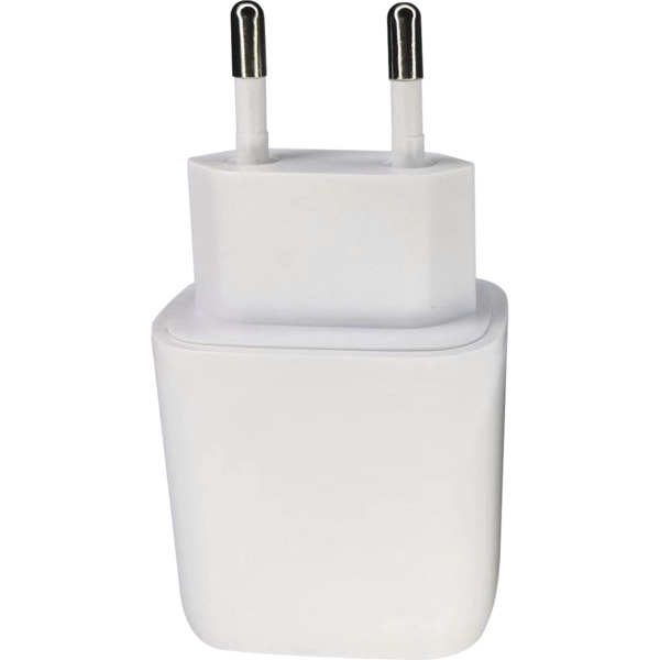 Veggadapter med USB-A og USB-C
